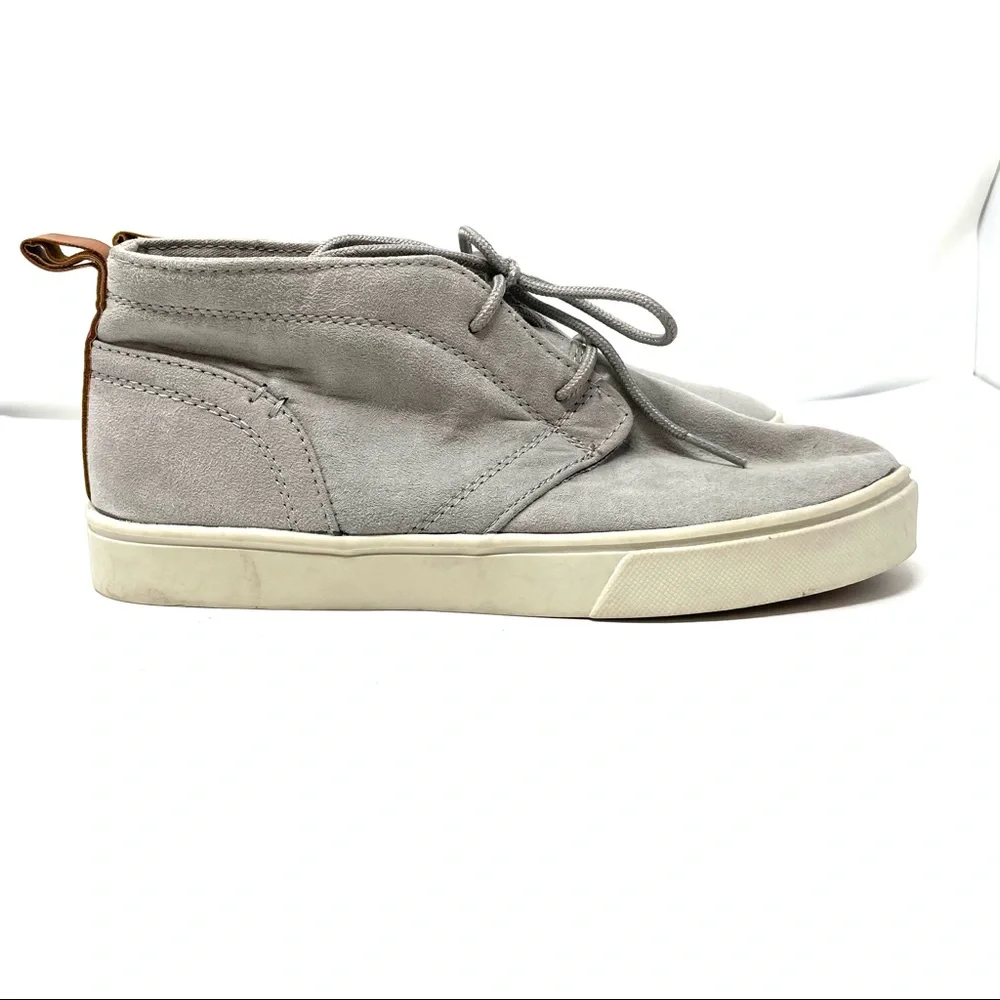 CAT & JACK size 5 faux suede moccasin-style shoes, NWOT